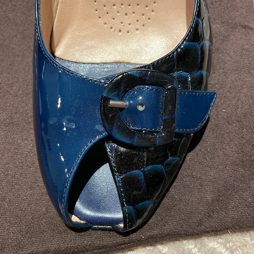 Italian made pump - Picture 3 of 4
